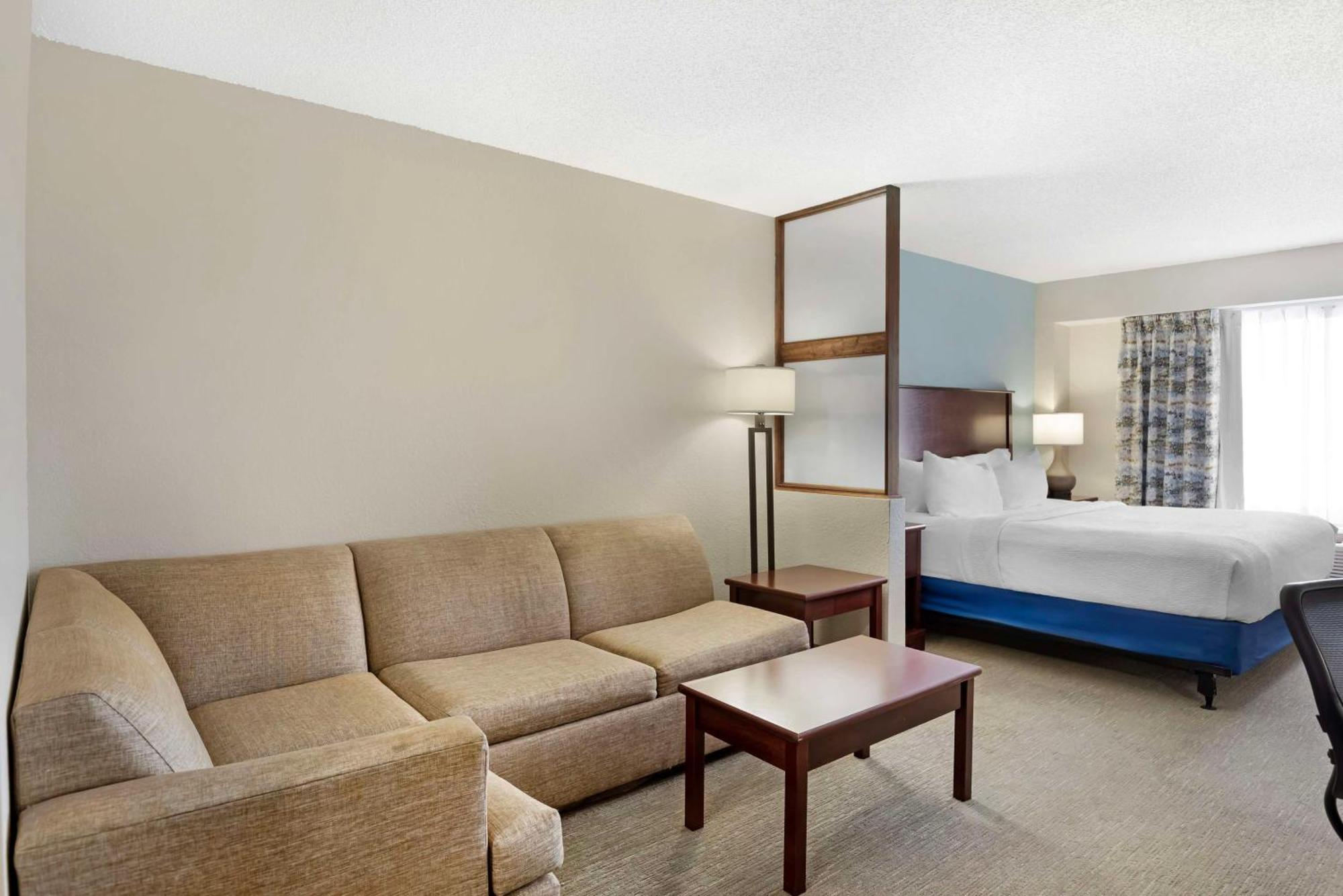 Best Western Plus Crossroads Inn & Suites Zion Crossroads Εξωτερικό φωτογραφία