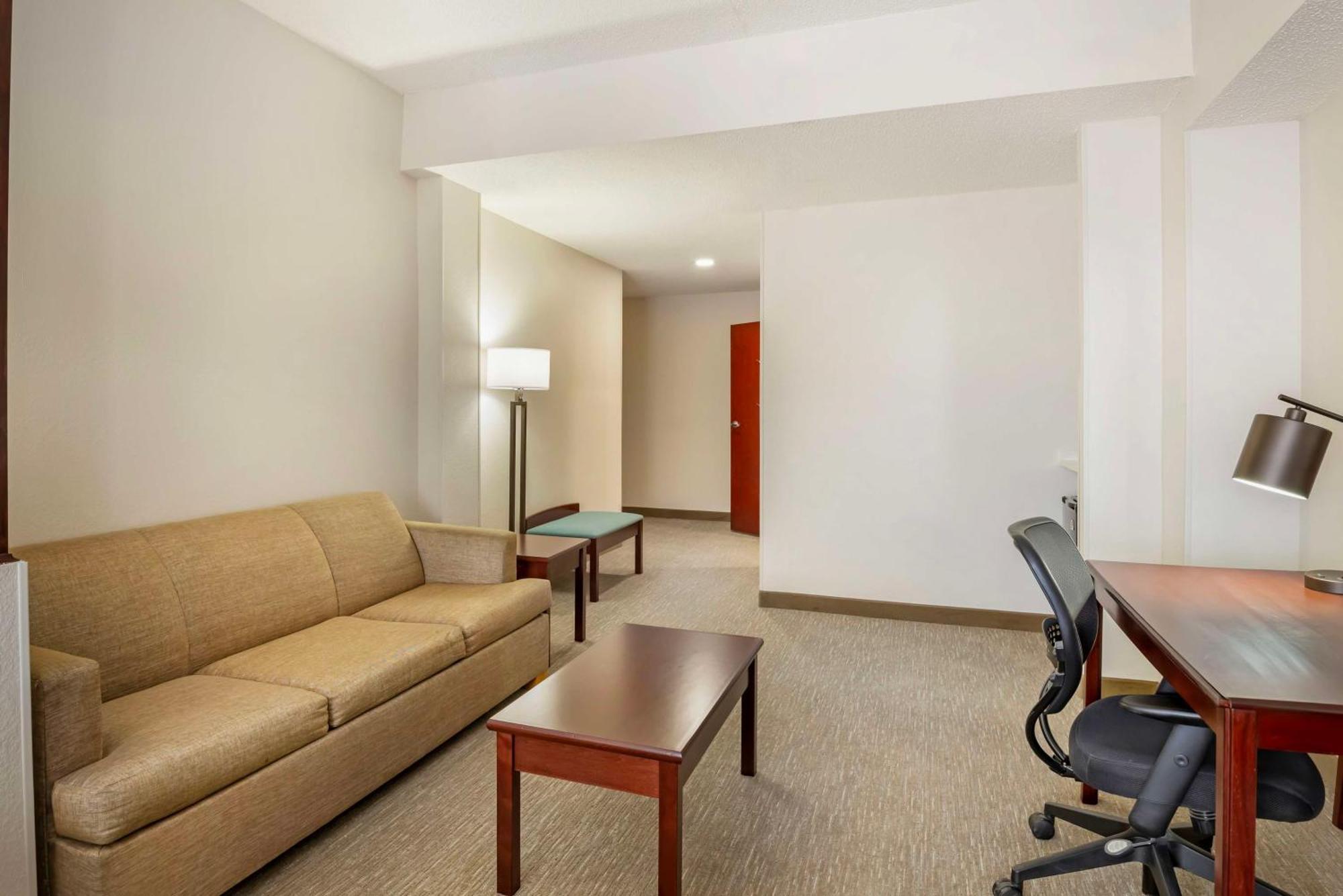 Best Western Plus Crossroads Inn & Suites Zion Crossroads Εξωτερικό φωτογραφία