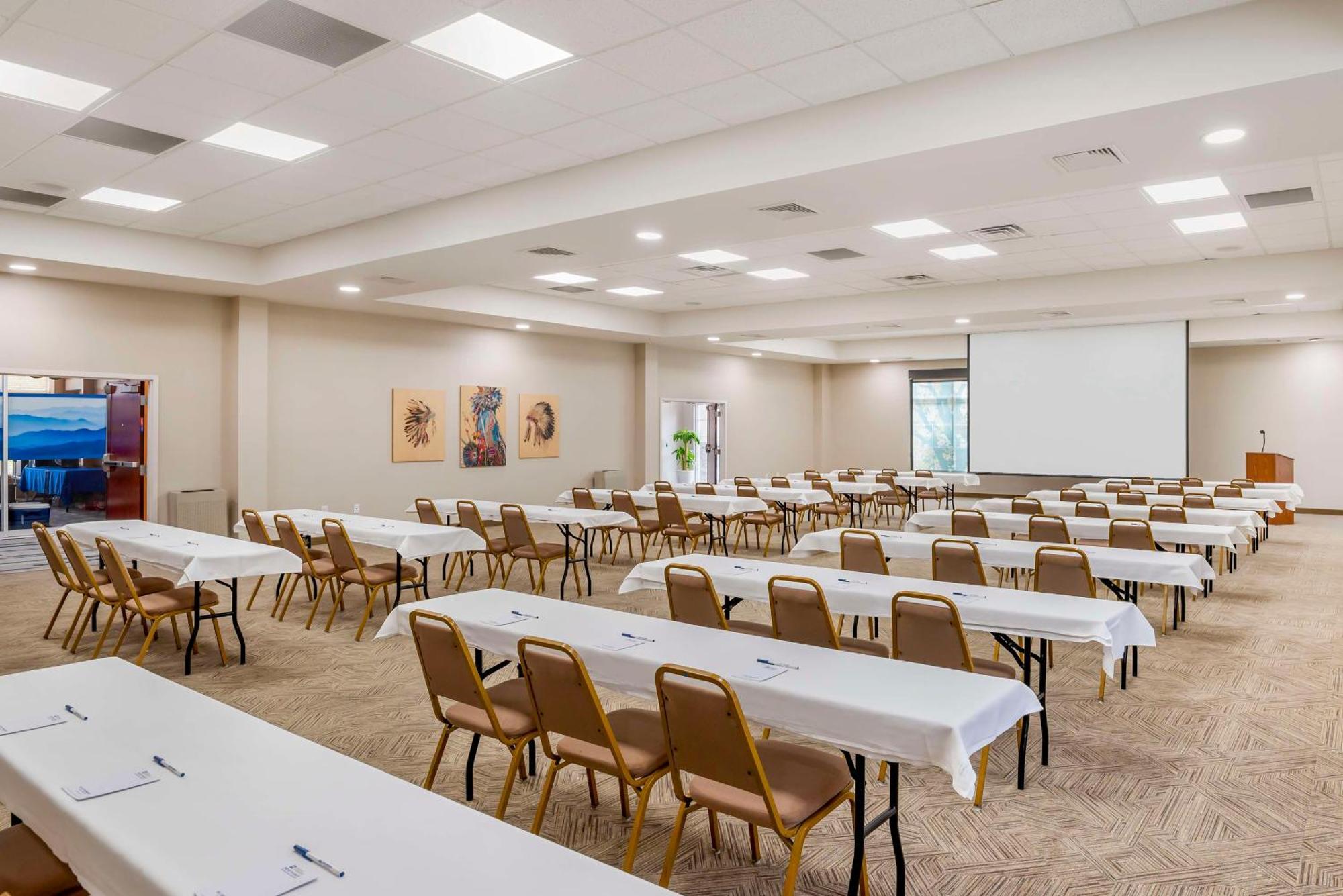 Best Western Plus Crossroads Inn & Suites Zion Crossroads Εξωτερικό φωτογραφία