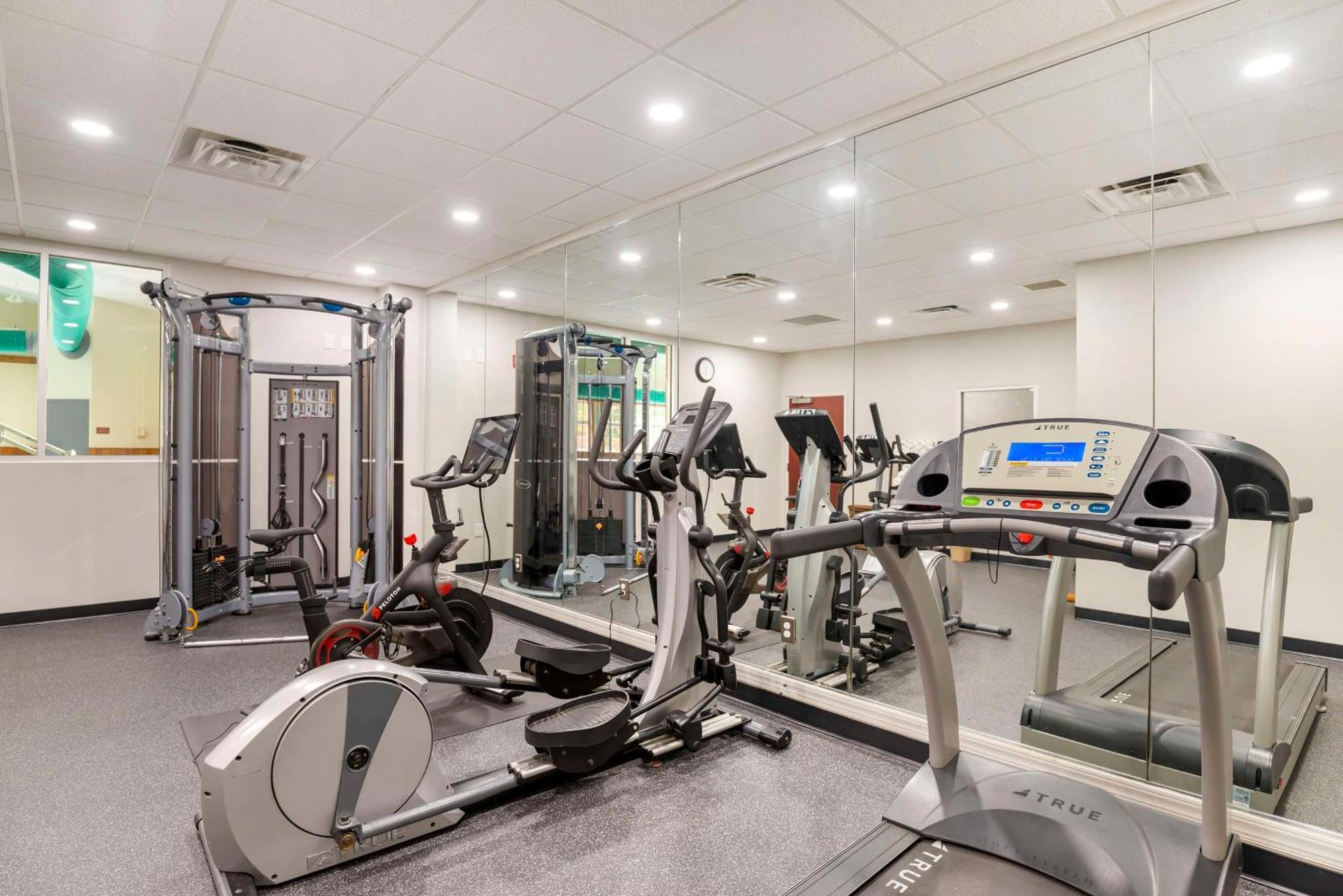 Best Western Plus Crossroads Inn & Suites Zion Crossroads Εξωτερικό φωτογραφία