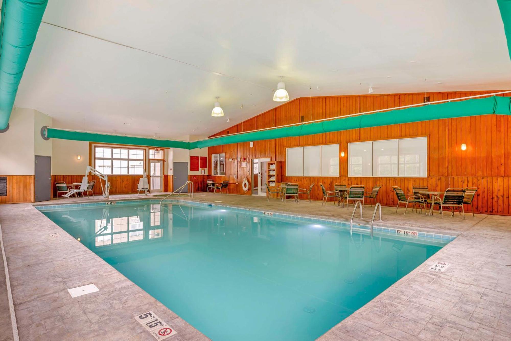 Best Western Plus Crossroads Inn & Suites Zion Crossroads Εξωτερικό φωτογραφία