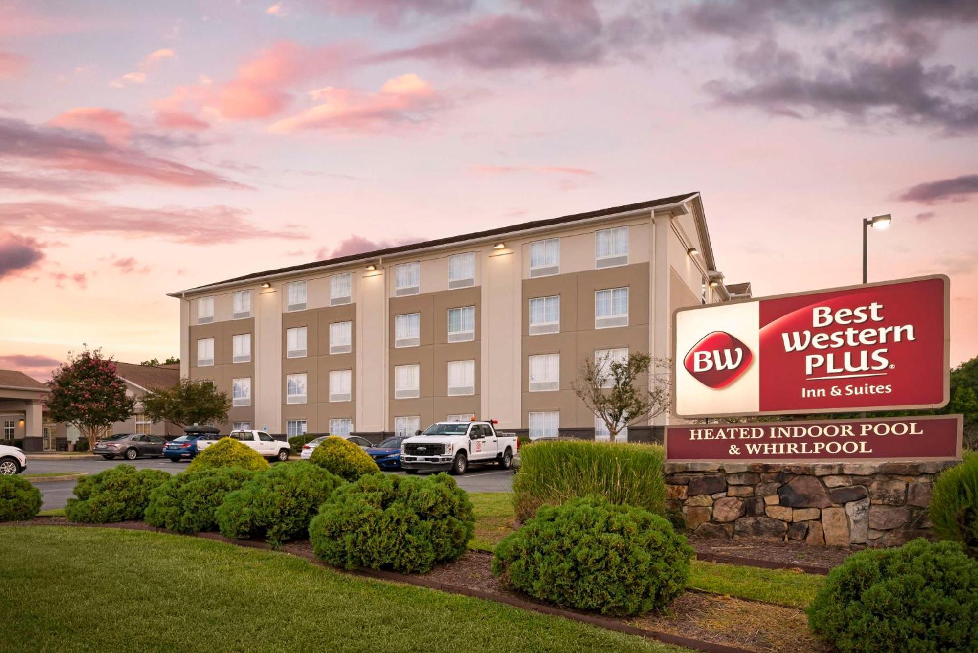 Best Western Plus Crossroads Inn & Suites Zion Crossroads Εξωτερικό φωτογραφία